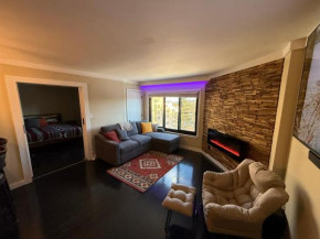 Unique 2 Bed, 2 Bath with In & Out Night Skiing